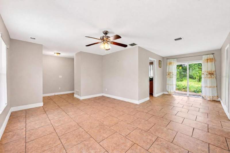 4 bedroom Single Family Residence at 6045 Wedgewood Circle, Wedgewood Village, Orlando — photo 4
