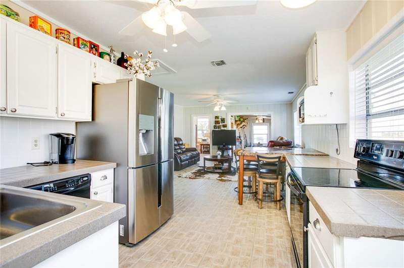 3 bedroom Single Family Residence at 3198 Tohopekaliga Drive, Kissimmee Park, Saint Cloud — photo 3