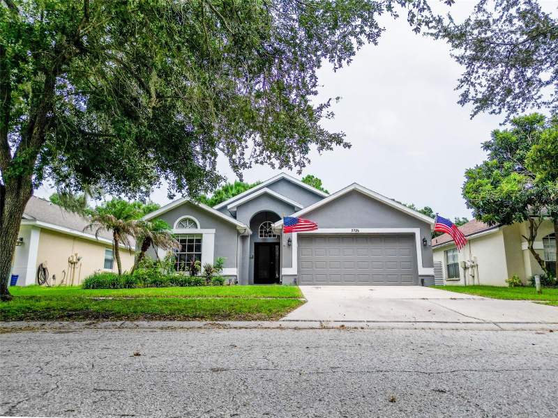 3 bedroom Single Family Residence at 5720 Hawklake Rd, Fishhawk Ranch Ph 1 Unit 1B1, Lithia — photo 2