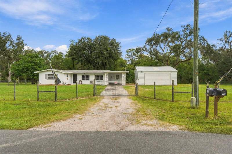 2 bedroom Single Family Residence at 5223 Azalea Circle, Lakewood, Dade City — photo 3