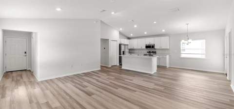 732 Bayside Boulevard, Winter Haven FL - photo 7 of 9