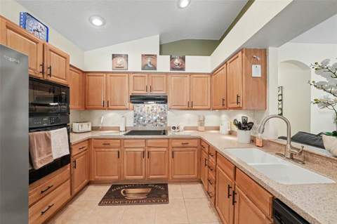 12337 Rose Haven Boulevard, New Port Richey FL - photo 17 of 34