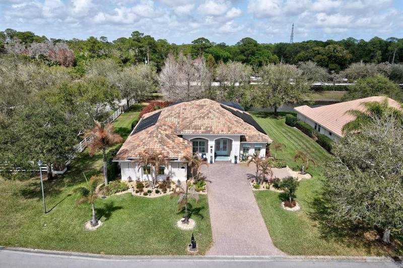3 bedroom Single Family Residence at 8260 MEREDITH PLACE, STONEY BROOK FARM, VERO BEACH — photo 1