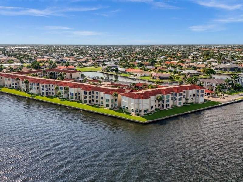 2 bedroom Condominium at 1 Colony Point Drive #1C, Colony Point, Punta Gorda — photo 5