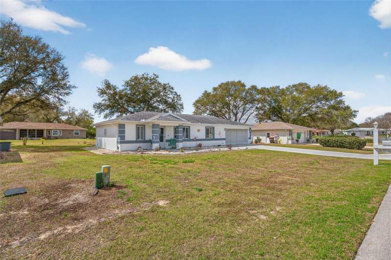 2 bedroom Single Family Residence at 6196 SW 101st Place, Cherrywood Estate, Ocala — photo 2