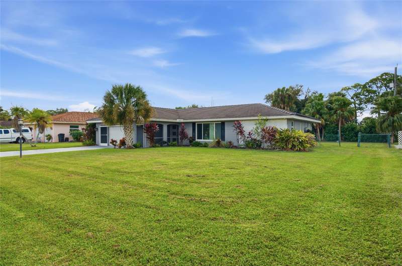2 bedroom Single Family Residence at 204 Monet Drive, Sorrento East, Nokomis — photo 3