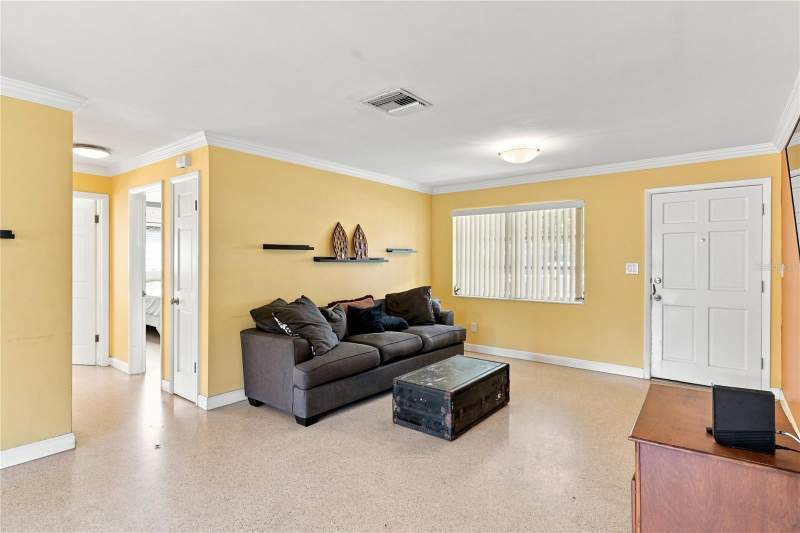 2 bedroom Single Family Residence at 1070 6th Avenue, Largo Lake Villas, Largo — photo 5