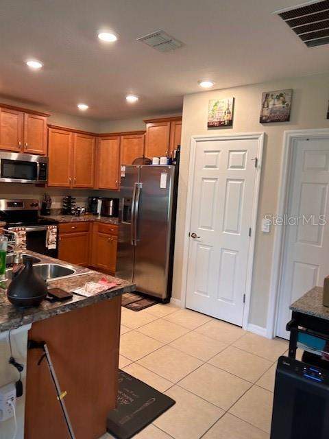 418 Blue Lake Circle, Kissimmee FL - photo 6 of 15