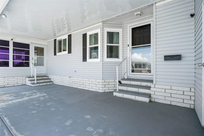 2 bedroom Manufactured Home at 116 Mount Isle Avenue #116, Mobel Americana Mobile Home Park (Unrec), St Petersburg — photo 4