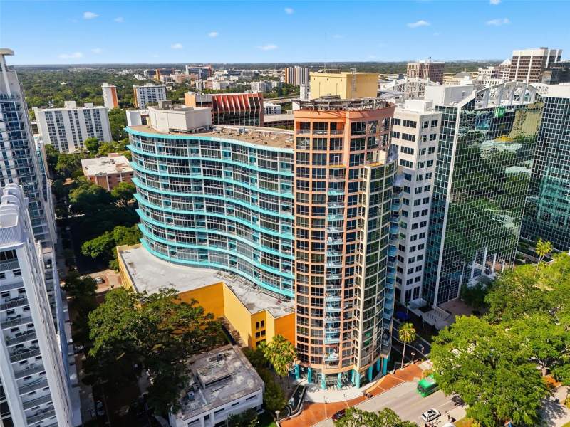 2 bedroom Condominium at 322 E CENTRAL BOULEVARD #912, WAVERLY ON LAKE EOLA, ORLANDO — photo 3