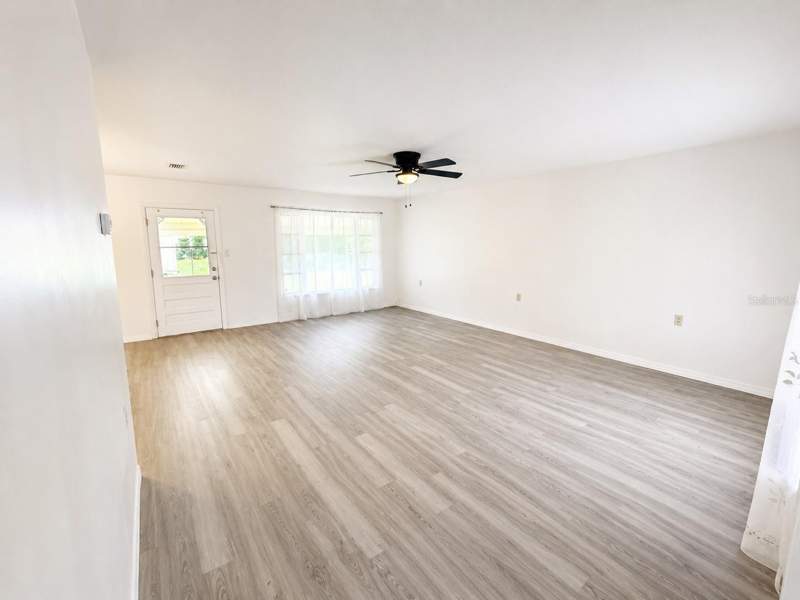 2 bedroom Single Family Residence at 21136 SW Honeysuckle Street, Rainbow Lakes Estate, Dunnellon — photo 3