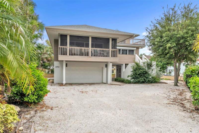 3 bedroom Single Family Residence at 103 Sunset Lane, Sunset Cove, Anna Maria — photo 3