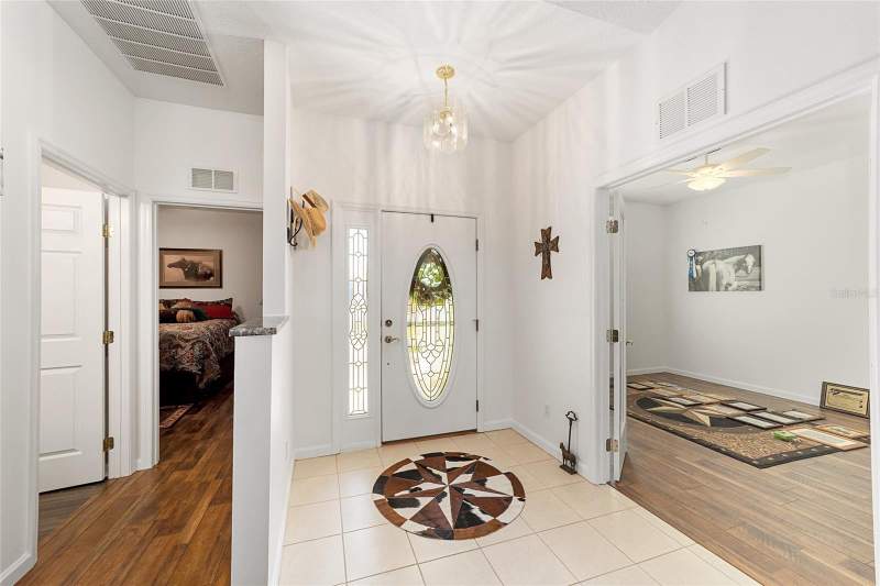 3 bedroom Single Family Residence at 5751 NW 25th Loop, Ocala Palms Un 08, Ocala — photo 5