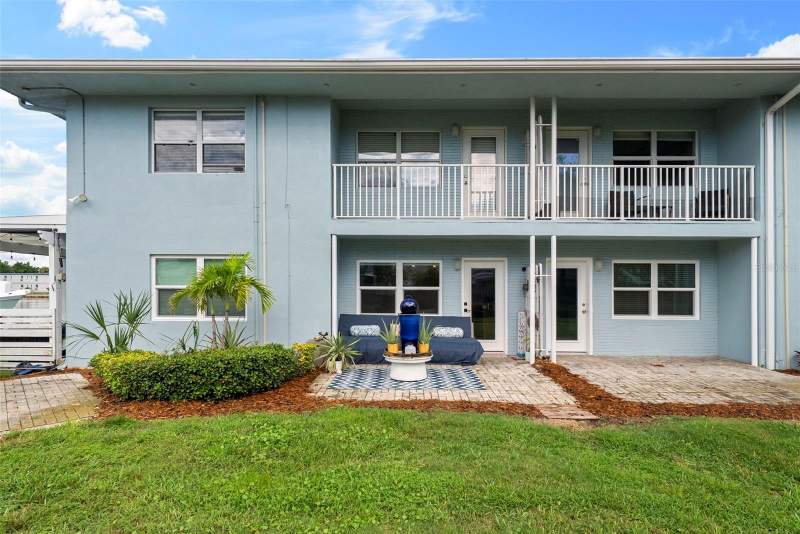 300 VENETIAN DRIVE #1 home for sale in Venetian Shores Condos for Sale: 3 Listings