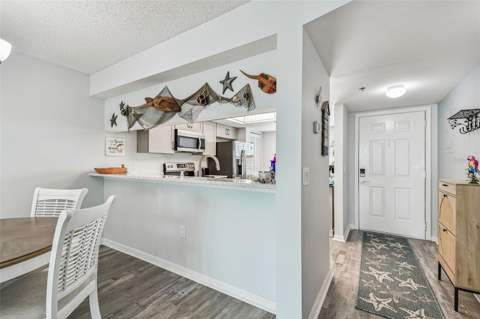 7301 29th Ave Dr W #202, Bradenton FL - photo 9 of 46