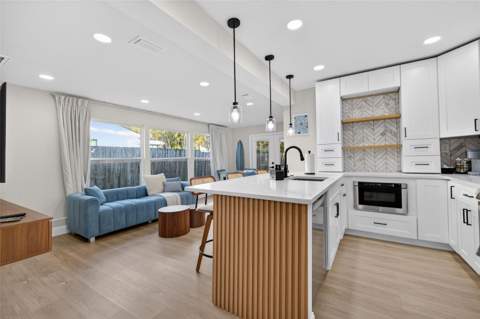 510 79th Avenue, St Pete Beach FL - photo 6 of 37