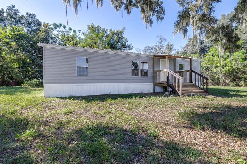 4 bedroom Manufactured Home at 8833 Nundy Avenue, Florida Garden Lands Rev M, Gibsonton — photo 4