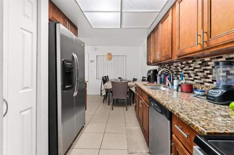 5201 Vineland Road #112, Orlando FL - photo 6 of 25