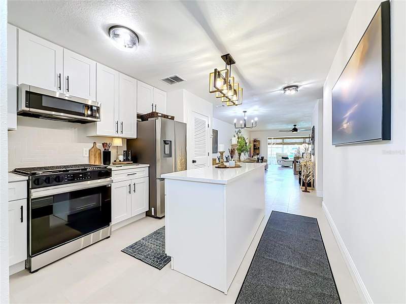 1 bedroom Condominium at 5935 30th Avenue #104, Town Shores Of Gulfport, Gulfport — photo 5