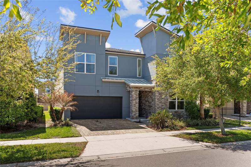 9014 PELICAN COVE TRAIL home for sale in Solara Resort