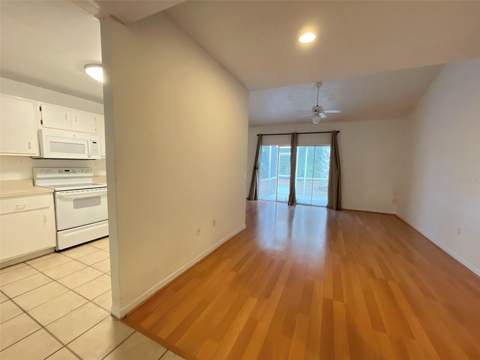 4700 SW Archer Road #D30, Gainesville FL - photo 7 of 21