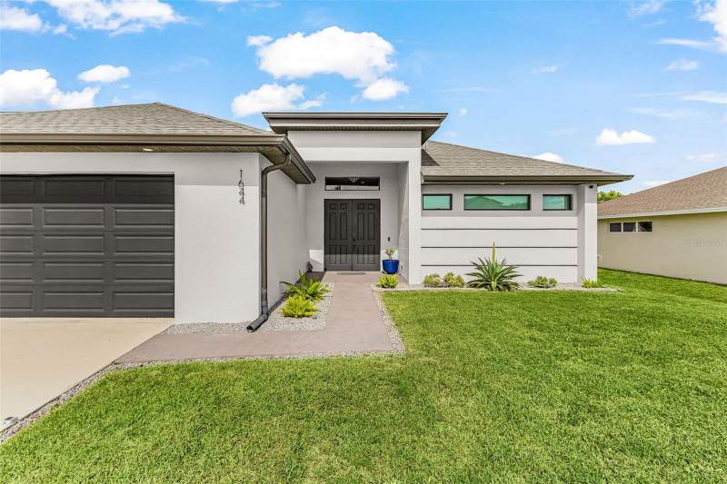 3 bedroom Single Family Residence at 1644 NW 37th Avenue, Cape Coral, Cape Coral — photo 3