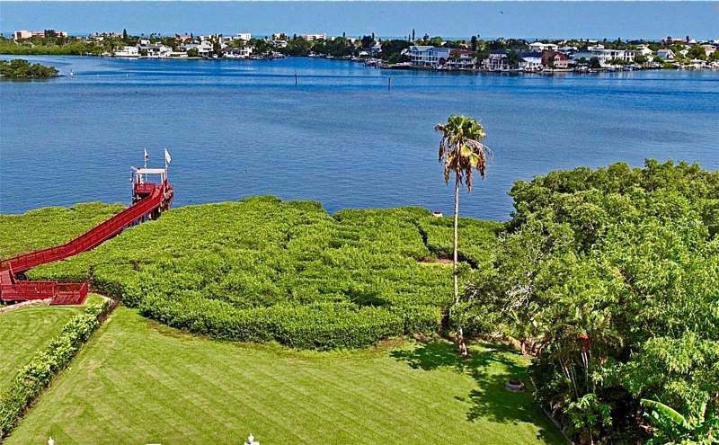 4 bedroom Single Family Residence at 12816 HARBORWOOD DRIVE, KENSINGTON OAKS, LARGO — photo 2