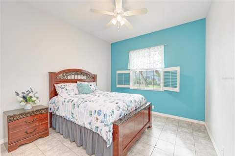 4735 Spinnaker Drive, Bradenton FL - photo 22 of 47