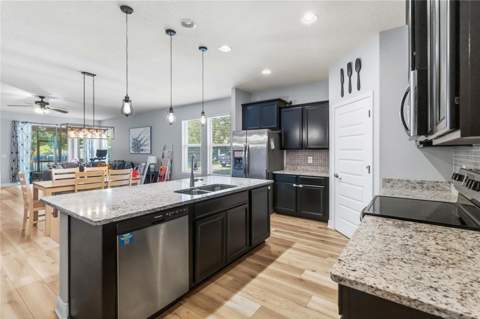 15518 Fountain Cove Court, Winter Garden FL - photo 12 of 64
