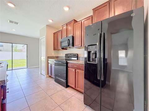 7405 Evening Primrose Court, Tampa FL - photo 17 of 59
