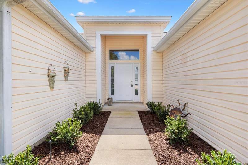 3 bedroom Single Family Residence at 3000 Sandy Lane, The Villages, The Villages — photo 2