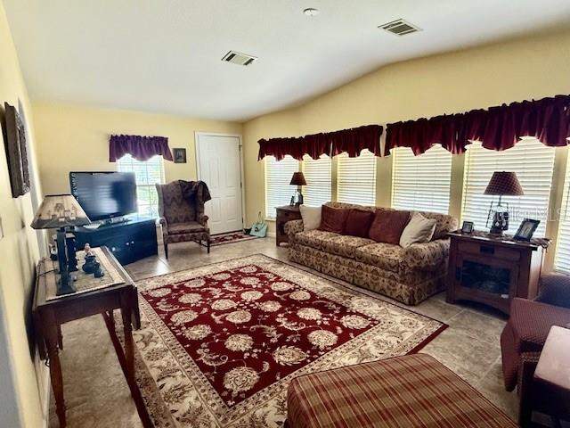 2 bedroom Manufactured Home at 197 Philadelphia Boulevard #26, Lake Tarpon Mobile Home Village, Palm Harbor — photo 2