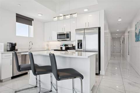 11500 Gulf Boulevard #313, Treasure Island FL - photo 6 of 40
