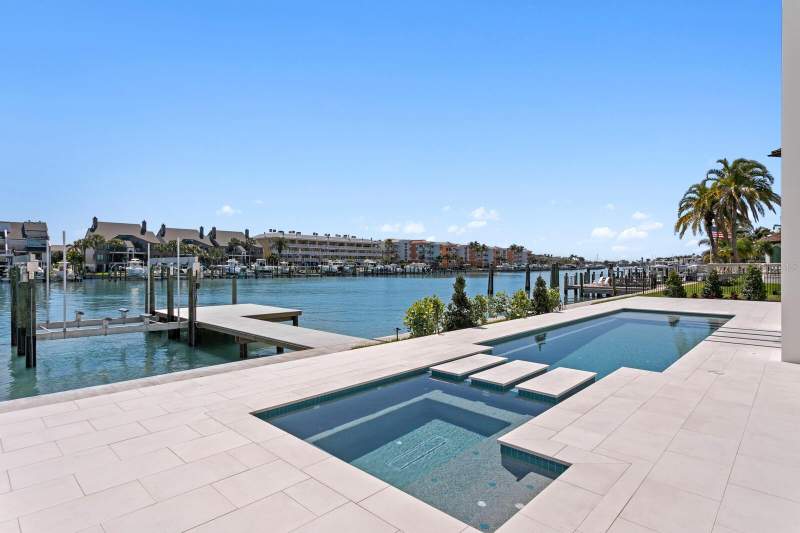 4 bedroom Single Family Residence at 500 Barcelona Drive, Tierra Verde Unit 1 4th Rep, Tierra Verde — photo 3