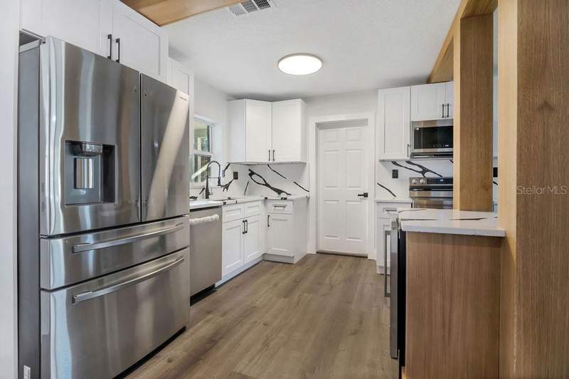 3 bedroom Single Family Residence at 527 SUNRISE DRIVE, CRYSTAL LAKE TERR, ORLANDO — photo 5