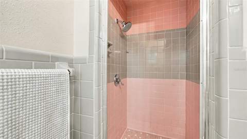 2465 Hibiscus Street, Sarasota FL - photo 20 of 42