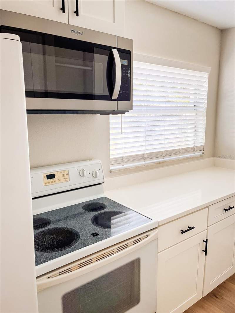 1 bedroom Villa at 24862 US Highway 19 #1602, Hill Crest Villas, Clearwater — photo 5