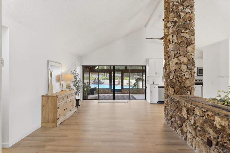 3 bedroom Single Family Residence at 4072 Vanet Court, East Orlando Sec 06, Orlando — photo 5
