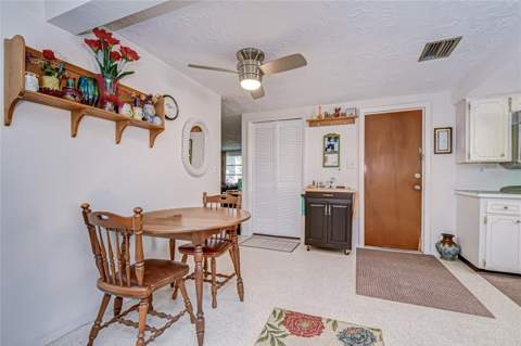 2128 Shannon Drive, Holiday FL - photo 10 of 21