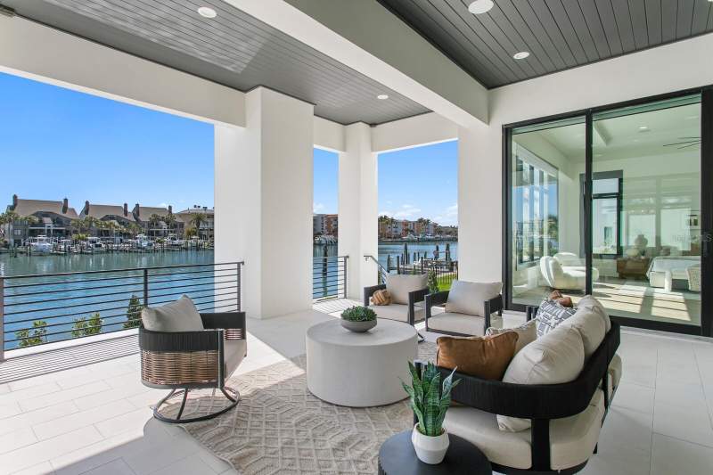 4 bedroom Single Family Residence at 500 Barcelona Drive, Tierra Verde Unit 1 4th Rep, Tierra Verde — photo 4