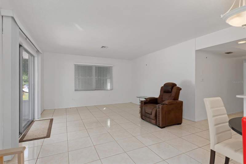 2 bedroom Single Family Residence at 8126 Riverside Drive, Riverside Park, Punta Gorda — photo 3