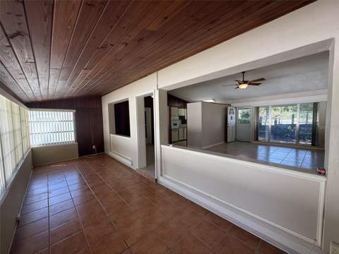 6940 Exeter Park Place, Apollo Beach FL - photo 6 of 6