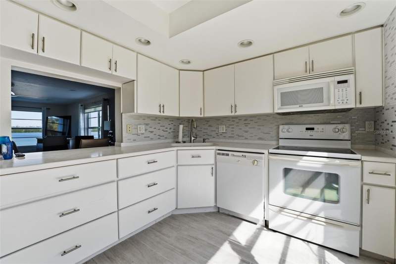 2 bedroom Condominium at 4440 Exeter Drive #106, Longboat Harbour, Longboat Key — photo 4