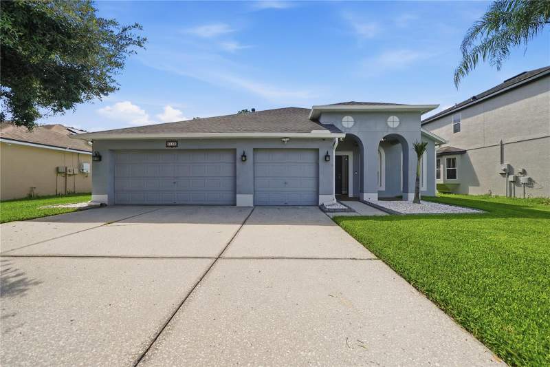 4 bedroom Single Family Residence at 5150 Villagebrook Drive, Saddlebrook Village West, Wesley Chapel — photo 3