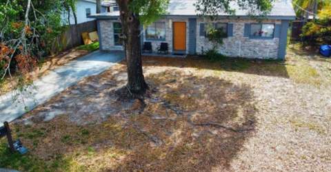 7011 Conifer Drive, Tampa FL - photo 9 of 9