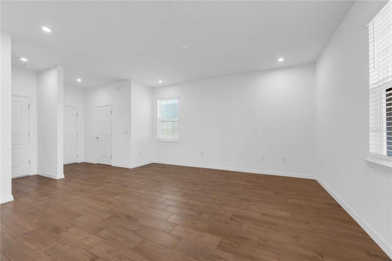 4 bedroom Single Family Residence at 1678 Meadowgrove Avenue, Pine Grove Reserve, St Cloud — photo 4