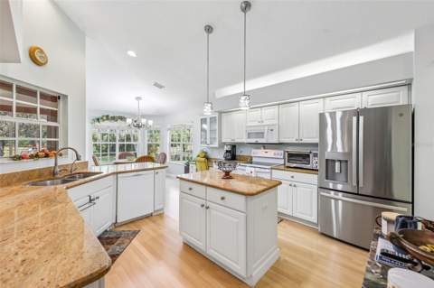 623 Juniper Way, Tavares FL - photo 11 of 52