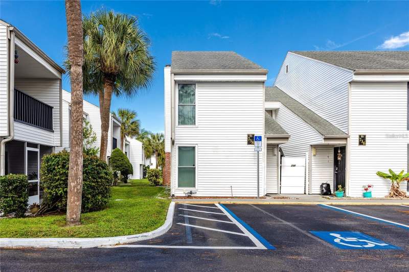 Palms Of Tarpon Springs Condo