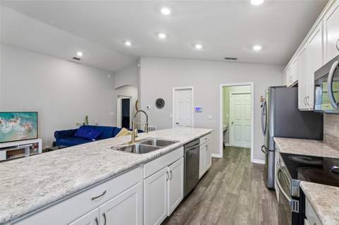 1042 Corso Dr, Winter Haven FL - photo 12 of 34