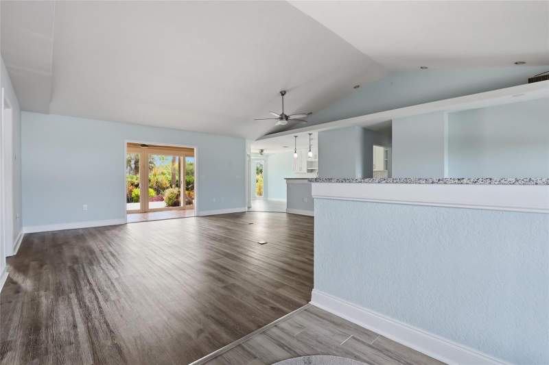 3 bedroom Single Family Residence at 5207 86th Street Court, Bay Lake Estates Ph II, Bradenton — photo 5